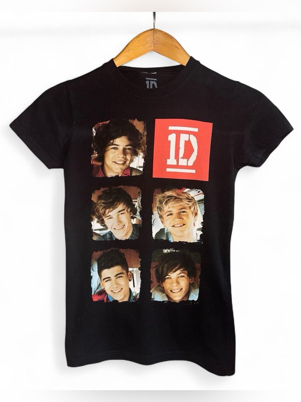 Shirt - Picture 2 of 7